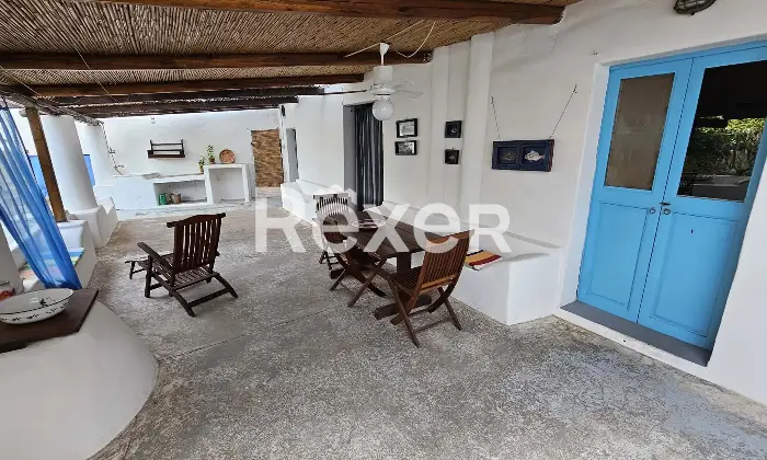 Rexer-Stromboli-Casa-eoliana-a-Scari-Stromboli-Tramonto-mare-e-vita-di-paese-in-un-unico-luogo-magico-Altro