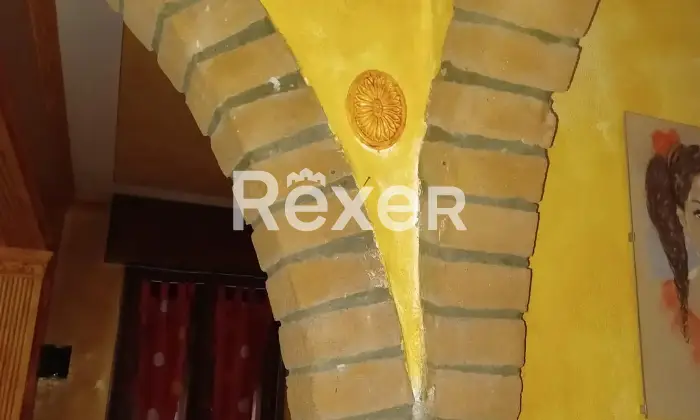 Rexer-Reggio-Emilia-Appartamento-con-ampio-terrazzo-verandato-cortile-e-garage-Altro