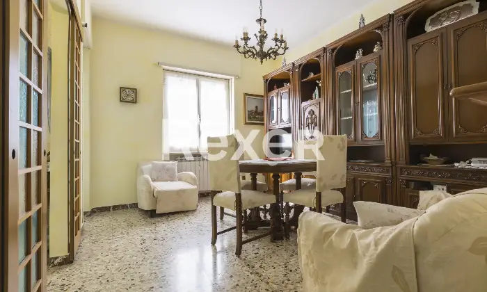 Rexer-Chieri-Luminoso-appartamento-al-paino-con-ascensore-Altro