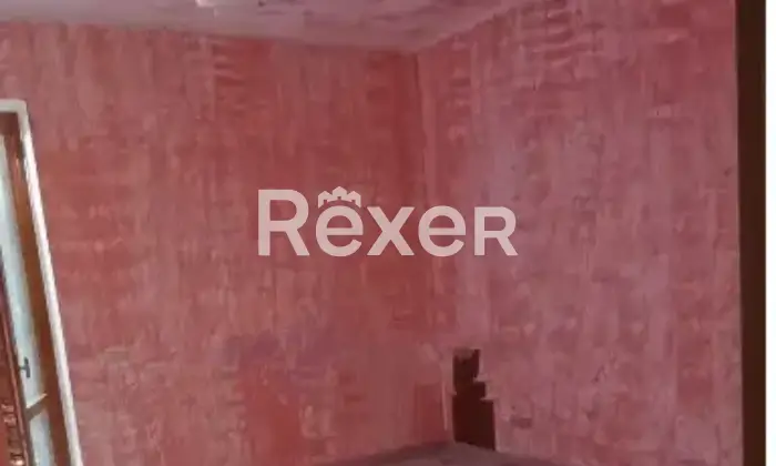 Rexer-Montemiletto-Vendesi-casa-indipendente-su-due-livelli-in-Via-Regina-Margherita-Altro