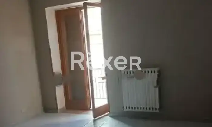 Rexer-Montemiletto-Vendesi-casa-indipendente-su-due-livelli-in-Via-Regina-Margherita-Altro