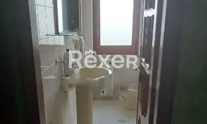 Rexer-Montemiletto-Vendesi-casa-indipendente-su-due-livelli-in-Via-Regina-Margherita-Altro
