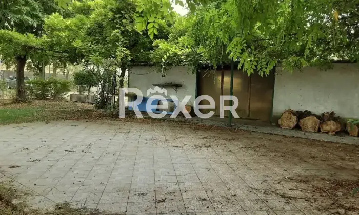 Rexer-Carpi-Hai-un-sogno-Casa-di-campagna-con-deposito-Terrazzo