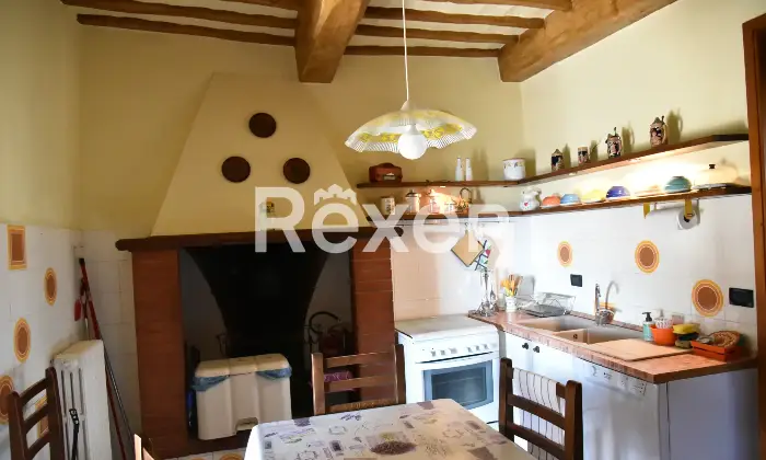 Rexer-Corciano-Intero-stabile-con-terrazzo-panoramico-Altro