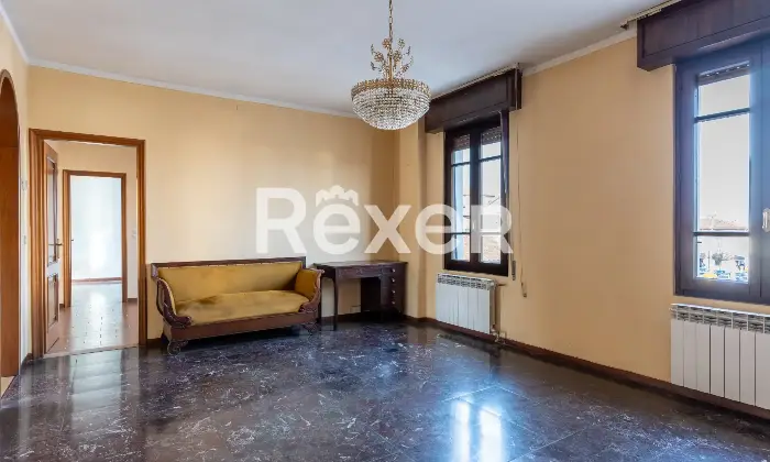 Rexer-Travagliato-Trilocale-piano-secondo-con-loggia-Altro