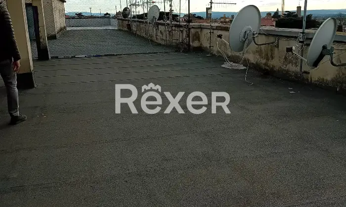 Rexer-Viterbo-Ampio-appartamento-con-garage-Altro
