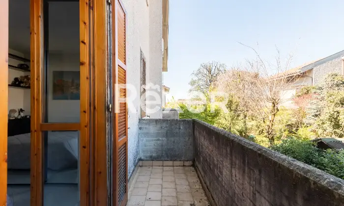 Rexer-Ornago-Ornago-Villa-bifamiliare-mq-con-taverna-box-auto-e-giardino-Altro