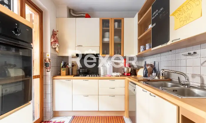 Rexer-Ornago-Ornago-Villa-bifamiliare-mq-con-taverna-box-auto-e-giardino-Altro