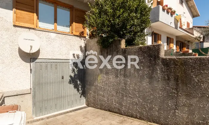 Rexer-Ornago-Ornago-Villa-bifamiliare-mq-con-taverna-box-auto-e-giardino-Altro