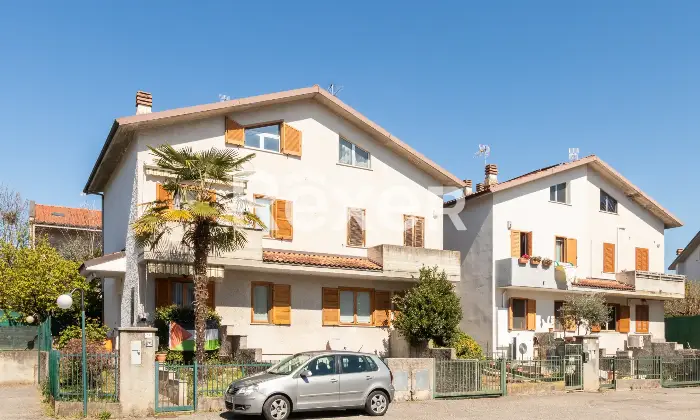 Rexer-Ornago-Ornago-Villa-bifamiliare-mq-con-taverna-box-auto-e-giardino-Altro