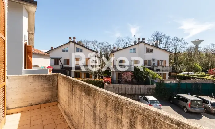 Rexer-Ornago-Ornago-Villa-bifamiliare-mq-con-taverna-box-auto-e-giardino-Altro