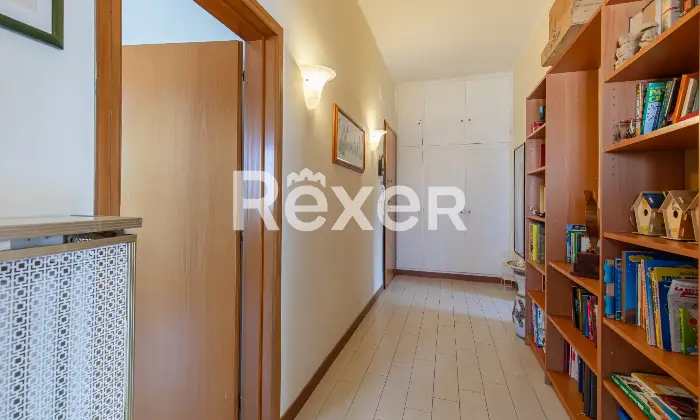 Rexer-Bologna-Massarenti-Santa-Rita-appartamento-mq-con-balcone-e-cantina-Altro