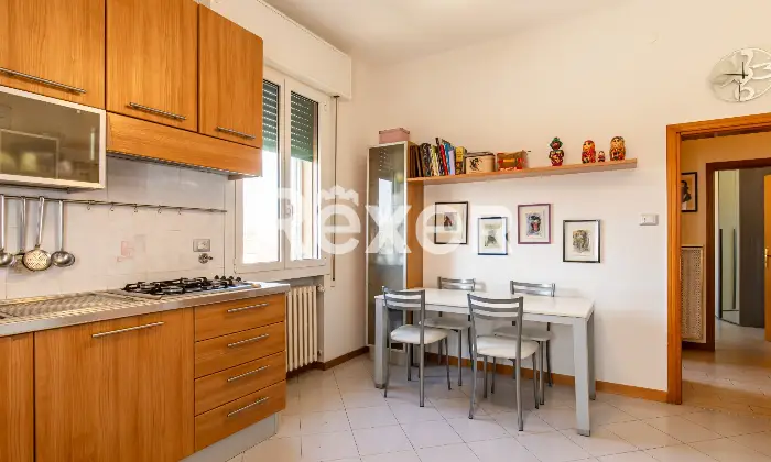 Rexer-Bologna-Massarenti-Santa-Rita-appartamento-mq-con-balcone-e-cantina-Altro