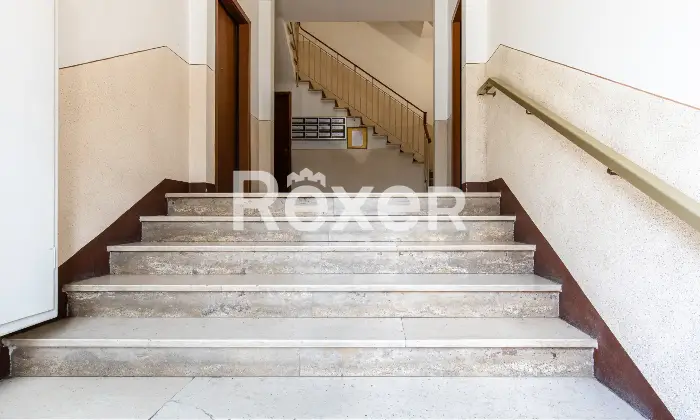 Rexer-Bologna-Massarenti-Santa-Rita-appartamento-mq-con-balcone-e-cantina-Altro