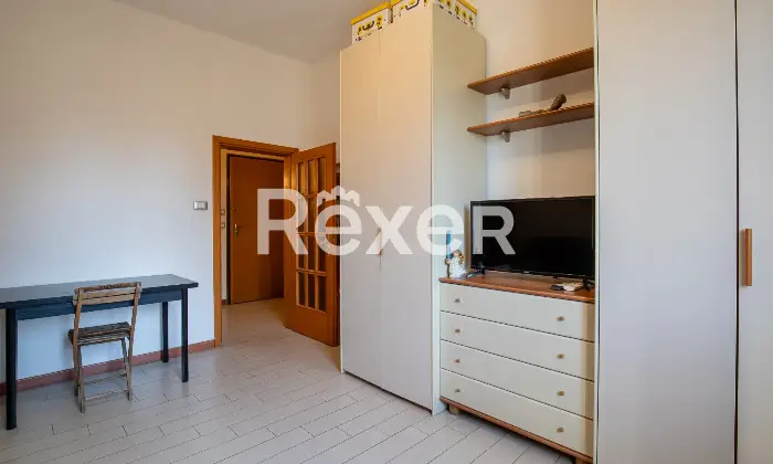 Rexer-Bologna-Massarenti-Santa-Rita-appartamento-mq-con-balcone-e-cantina-Altro