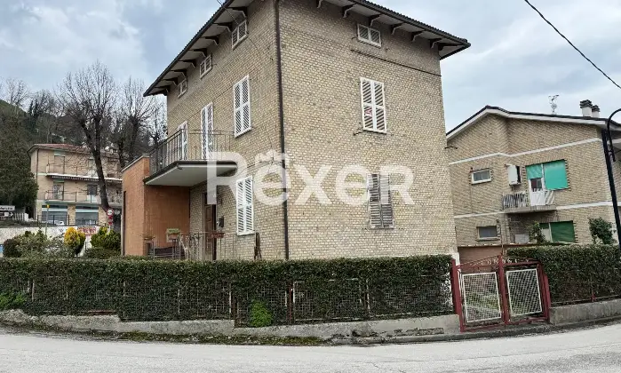 Rexer-Amandola-Casa-indipendente-in-vendita-in-via-Ugo-la-Malfa-ad-Amandola-Altro