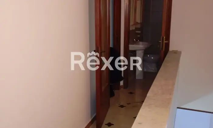 Rexer-Torre-Annunziata-Casa-semindipendente-in-vendita-in-Via-Vittorio-Veneto-a-Torre-Annunziata-Altro