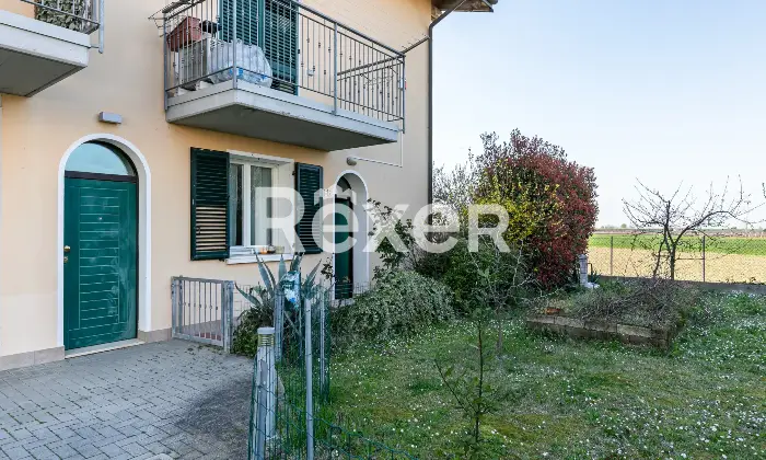 Rexer-Roncalceci-Trilocale-con-giardino-esclusivo-e-posto-auto-coperto-Altro