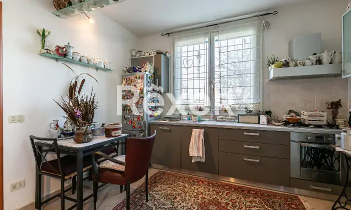 Rexer-Roncalceci-Trilocale-con-giardino-esclusivo-e-posto-auto-coperto-Altro