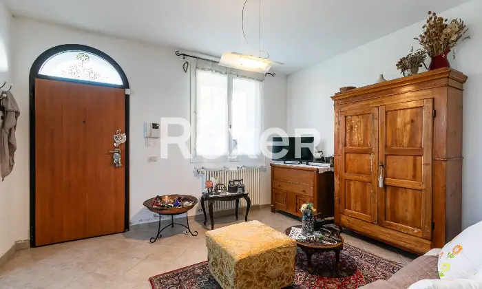 Rexer-Roncalceci-Trilocale-con-giardino-esclusivo-e-posto-auto-coperto-Altro