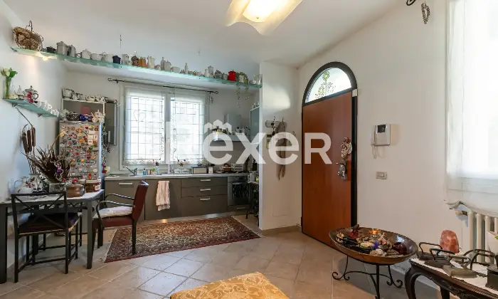 Rexer-Roncalceci-Trilocale-con-giardino-esclusivo-e-posto-auto-coperto-Altro