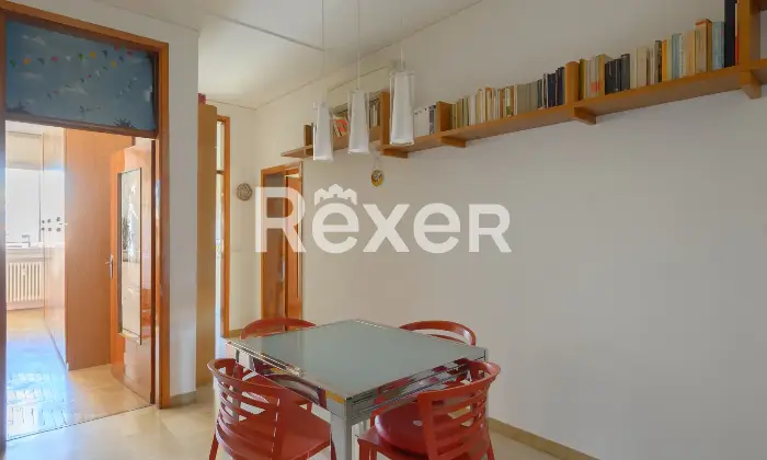 Rexer-Padova-Appartamento-ultimo-piano-classe-energetica-B-con-due-camere-Poggiolo-avvolgente-e-garage-Altro