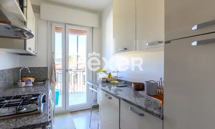 Rexer-Padova-Appartamento-ultimo-piano-classe-energetica-B-con-due-camere-Poggiolo-avvolgente-e-garage-Altro