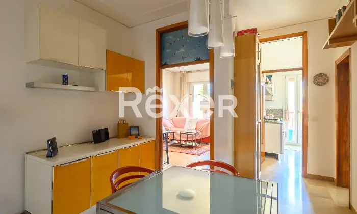 Rexer-Padova-Appartamento-ultimo-piano-classe-energetica-B-con-due-camere-Poggiolo-avvolgente-e-garage-Altro