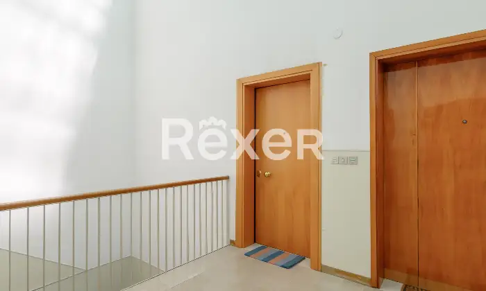 Rexer-Padova-Appartamento-ultimo-piano-classe-energetica-B-con-due-camere-Poggiolo-avvolgente-e-garage-Altro