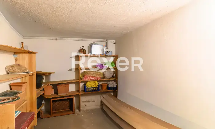 Rexer-Padova-Appartamento-ultimo-piano-classe-energetica-B-con-due-camere-Poggiolo-avvolgente-e-garage-Altro