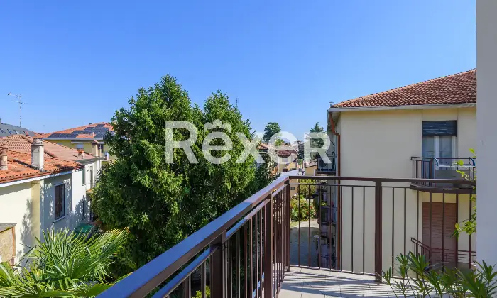 Rexer-Padova-Appartamento-ultimo-piano-classe-energetica-B-con-due-camere-Poggiolo-avvolgente-e-garage-Altro