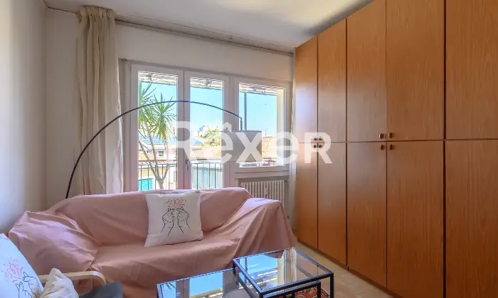 Rexer-Padova-Appartamento-ultimo-piano-classe-energetica-B-con-due-camere-Poggiolo-avvolgente-e-garage-Altro