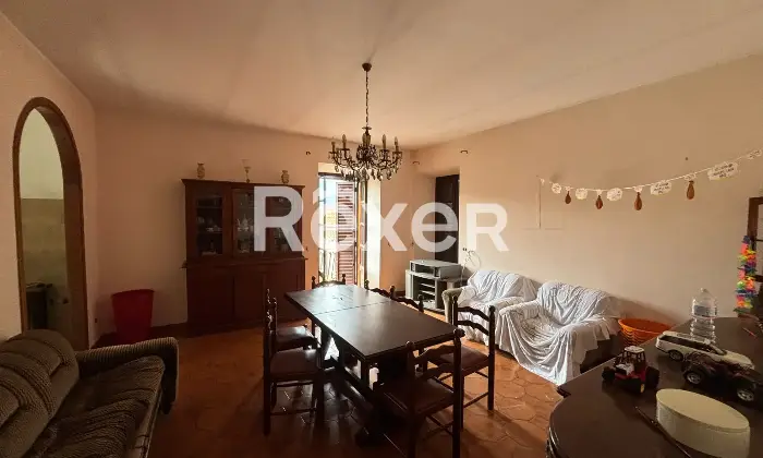 Rexer-Amaseno-Ampio-appartamento-su-due-livelli-in-vendita-in-Piazza-Annunziata-ad-Amaseno-Altro