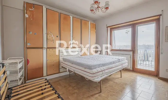 Rexer-Roma-Appartamento-ultimo-piano-di-ampia-metratura-con-terrazzi-Altro