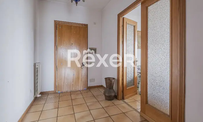 Rexer-Roma-Appartamento-ultimo-piano-di-ampia-metratura-con-terrazzi-Altro