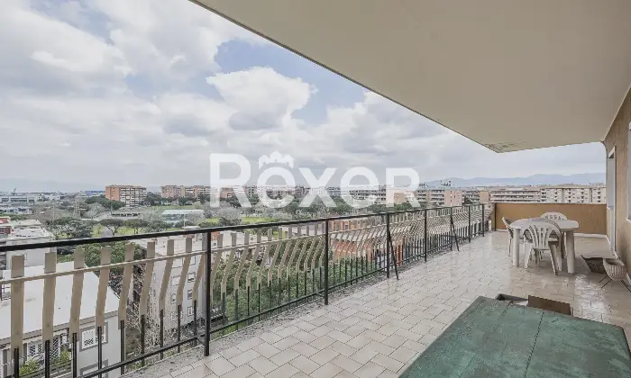 Rexer-Roma-Appartamento-ultimo-piano-di-ampia-metratura-con-terrazzi-Altro