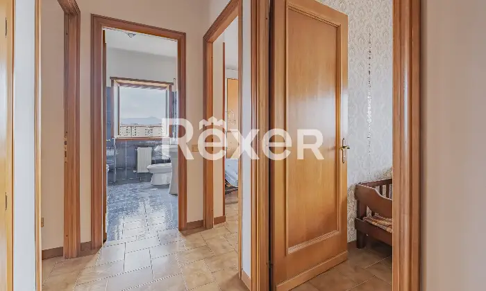 Rexer-Roma-Appartamento-ultimo-piano-di-ampia-metratura-con-terrazzi-Altro