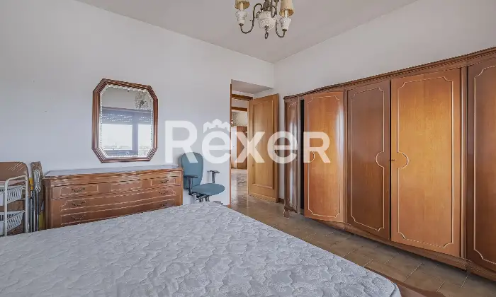 Rexer-Roma-Appartamento-ultimo-piano-di-ampia-metratura-con-terrazzi-Altro