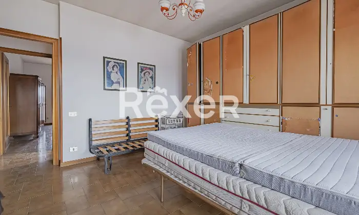 Rexer-Roma-Appartamento-ultimo-piano-di-ampia-metratura-con-terrazzi-Altro