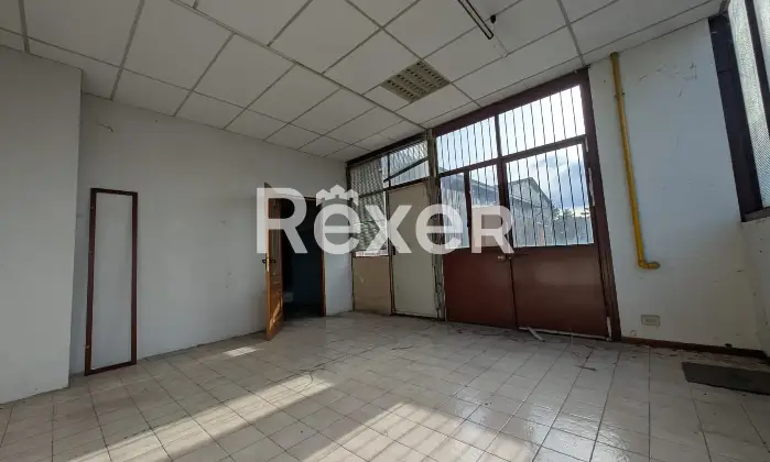 Rexer-Saltrio-Capannone-industriale-in-vendita-in-Via-Gioacchino-Rossini-a-Saltrio-Altro