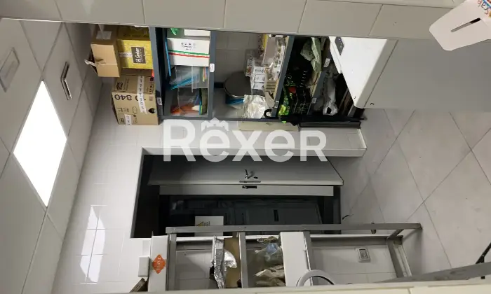 Rexer-Roma-locale-commerciale-zona-eur-laurentina-Bagno