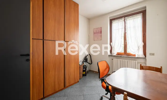 Rexer-Vimodrone-Villa-con-ampio-giardino-e-spazi-su-pi-livelli-Altro