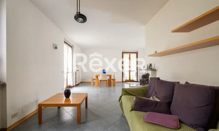 Rexer-Vimodrone-Villa-con-ampio-giardino-e-spazi-su-pi-livelli-Altro