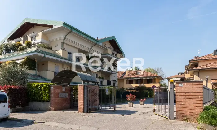 Rexer-Gessate-Ampio-bilocale-con-terrazzo-abitabile-cantina-e-box-auto-Altro