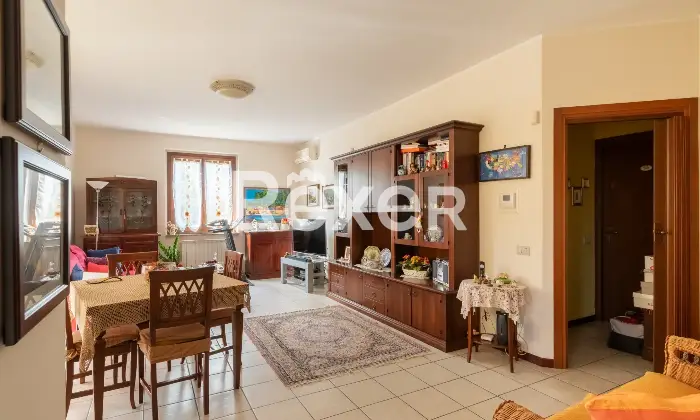 Rexer-Gessate-Ampio-bilocale-con-terrazzo-abitabile-cantina-e-box-auto-Altro