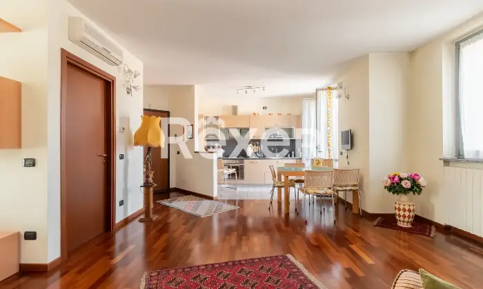 Rexer-Gessate-Appartamento-su-due-livelli-con-box-e-cantina-Altro