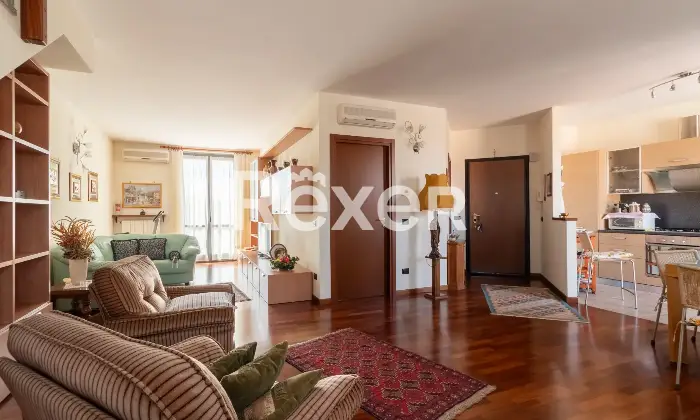 Rexer-Gessate-Appartamento-su-due-livelli-con-box-e-cantina-Altro