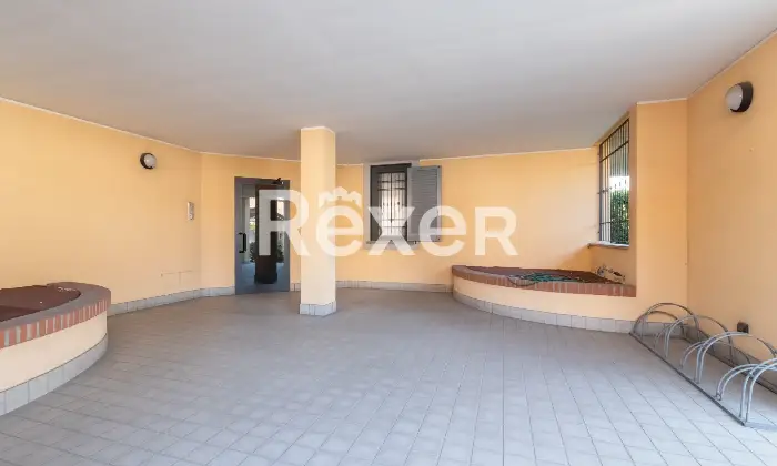 Rexer-Gessate-Appartamento-su-due-livelli-con-box-e-cantina-Altro