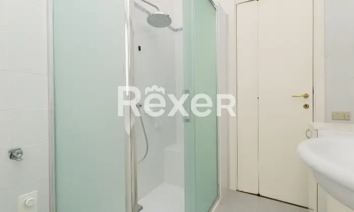 Rexer-Villasanta-Appartamento-con-cantina-un-box-singolo-Altro