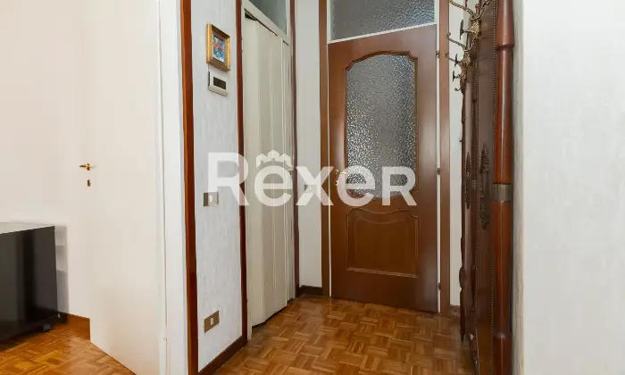 Rexer-Villasanta-Appartamento-con-cantina-un-box-singolo-Altro